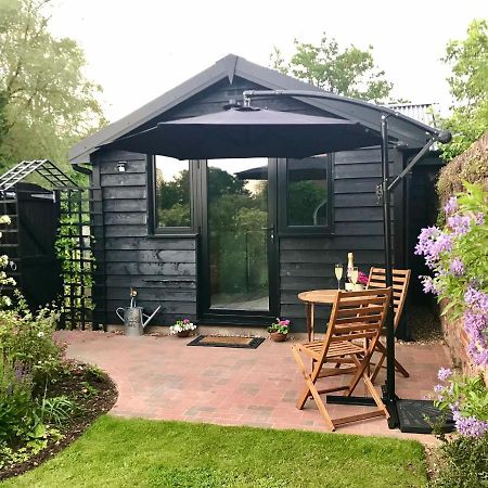 Melford Allotment Shed-Vintage Lodge Suffolk Лонг Мелфорд Екстериор снимка